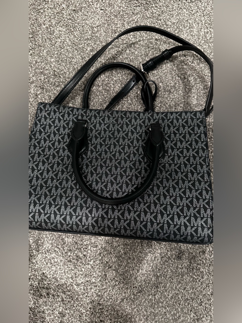 Michael Kors Black & Silver MK Logo Messenger Bag - Picture 3 of 4